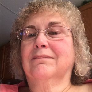 Meet your Posher, Pamela